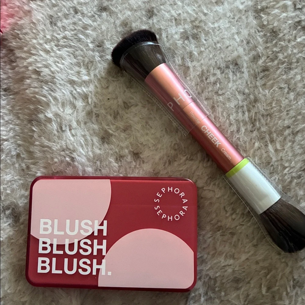 Sephora Collection Perfectly Blushed Makeup Blush and Brush Set